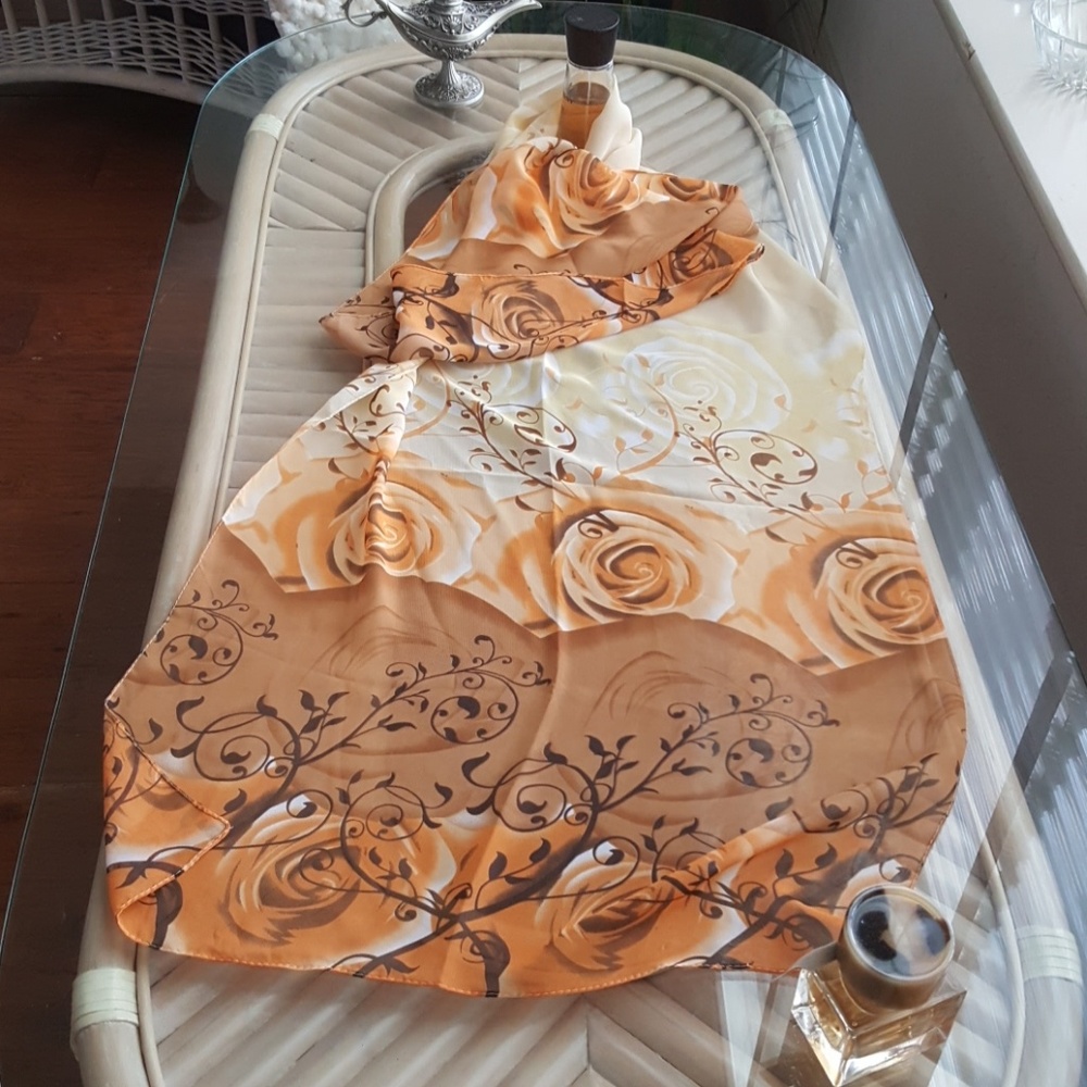 Women scarf